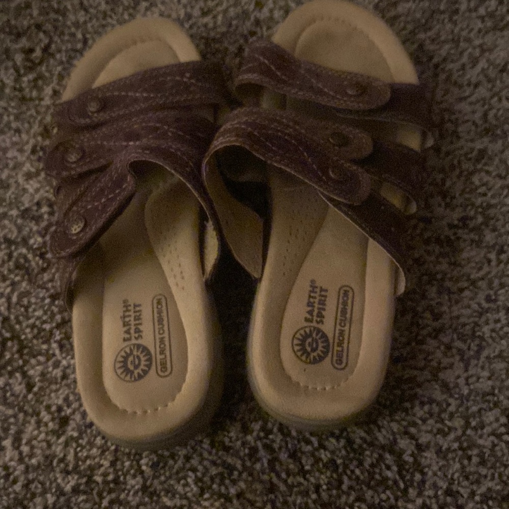 Size 7. Gelron cushion